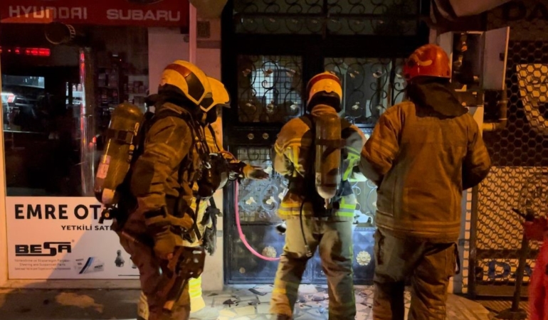 Bursa’da iş merkezinde yangın paniği
