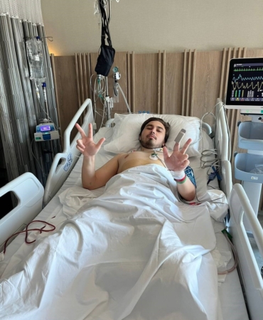 Bursalı gazeteci oğluna böbreğini verdi