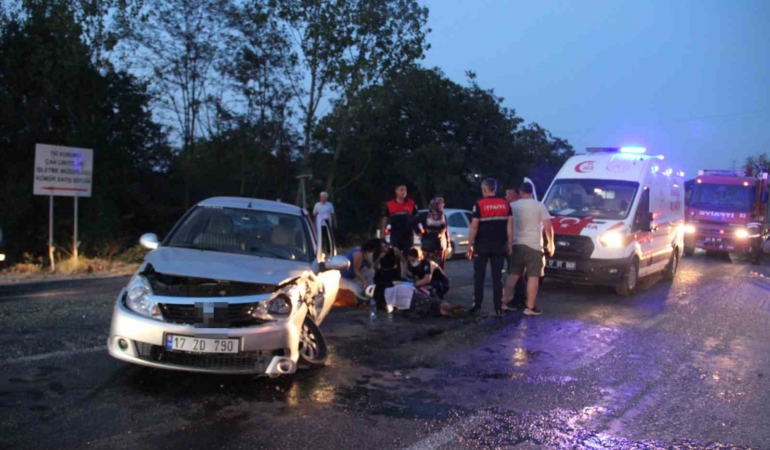 Çan’da otomobiller çarpıştı: 5 yaralı