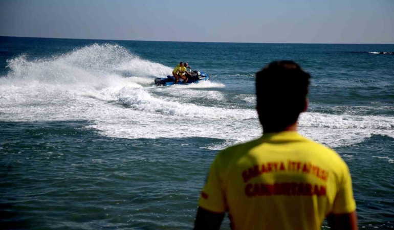 Cankurtaranlar, 70 günde 360 kişiyi ölümün kıyısından aldı