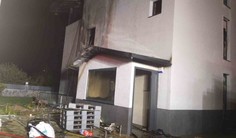 Çekmeköy’de lüks villa alev alev yandı