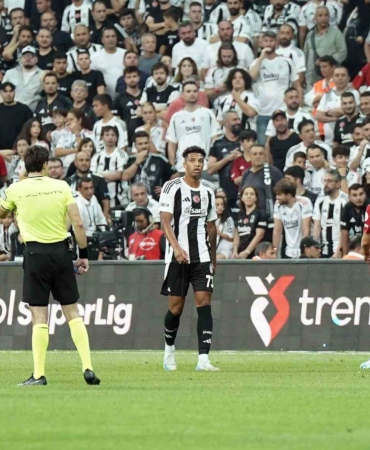 Cher Ndour, Beşiktaş formasıyla ilk maçına çıktı