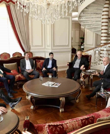 CHP’li 3’üncü bölge belediye başkanları Büyükçekmece’de buluştu