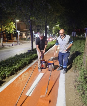 Cumhuriyet Bulvarı’nda bisiklet yolu yenilendi