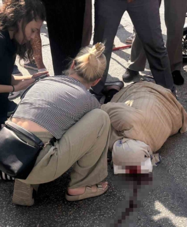 Doktor, kazada yaralanan sürücünün başından bir an olsun ayrılmadı