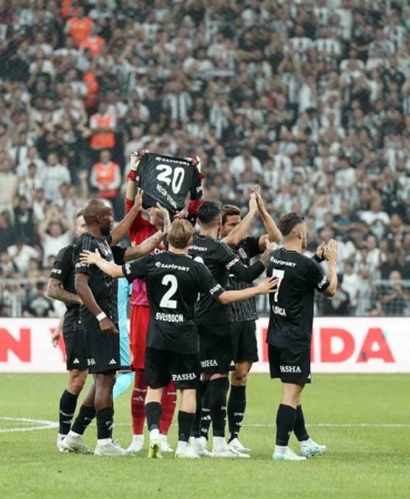 Dolmabahçe’de Necip Uysal unutulmadı