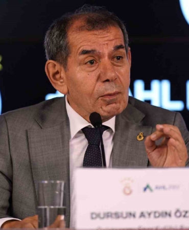 Dursun Özbek: “Transfer sürecinde kaptanlık dallarında da değişiklik yapılabiliyor”