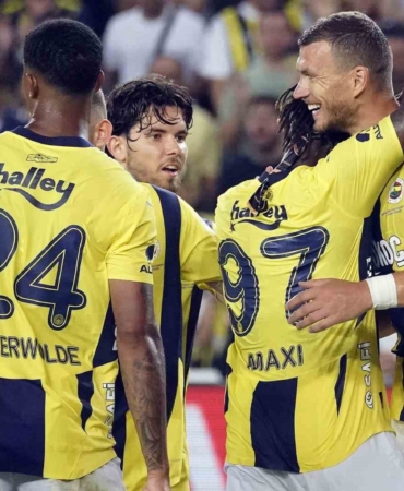 Edin Dzeko, üst üste 2 sezon açılışında da gol attı