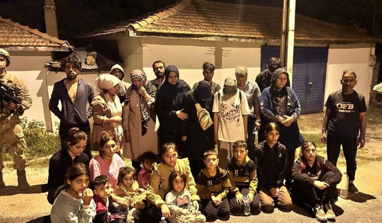 Edirne’de göçmen operasyonu: 38 kaçak yakalandı