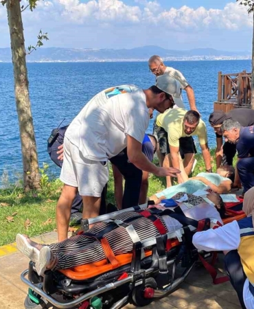 Elektrikli bisiklet denize uçtu: 3 kişi yaralandı