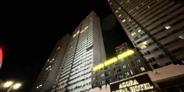 Esenyurt’ta lüks sitenin 12. katında yangın