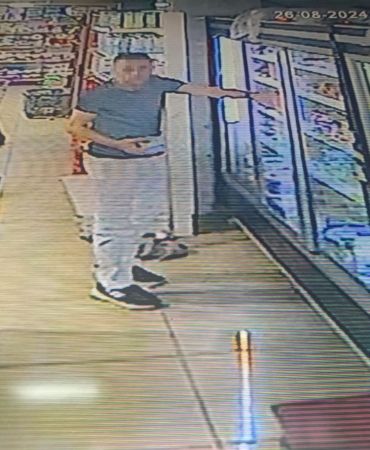 Esenyurt’ta telefon hırsızlığı kamerada