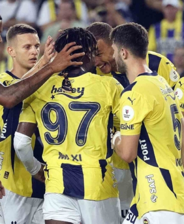 Fenerbahçe, Süper Lig’e 3 puanla başladı