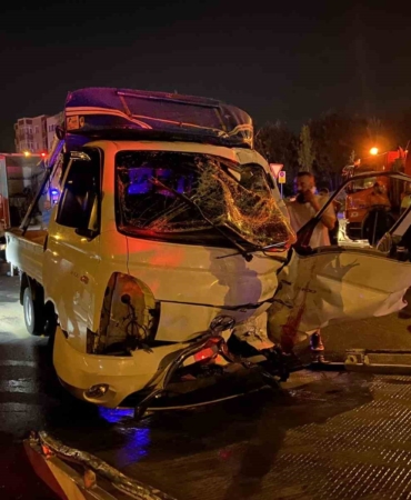 Gaziosmanpaşa’da başlayan polis kovalamacası Küçükçekmece’de kazayla bitti: 1’i ağır 5 yaralı