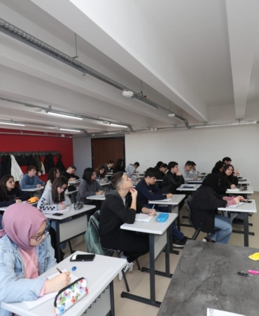 Güzide Gençlik Merkezi’nde yeni dönem kayıtları başladı