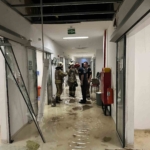 Hastanenin yeni doğan ünitesinde tavan çöktü