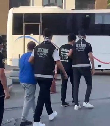 İstanbul merkezli 5 il de yasadışı ilaç satımına operasyon