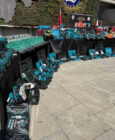 İstanbul’da 100 milyon liralık kaçak hırdavat malzemesi ele geçirildi