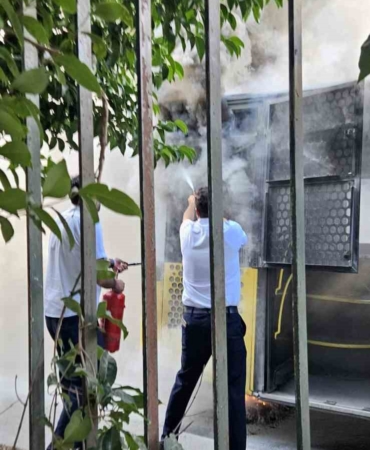 İstanbul’da İETT otobüsünden alevler yükseldi
