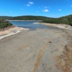 İstanbul’da Kuruyan barajlar piknik alanı oldu