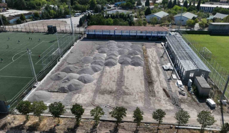 İzmit’e yeni saha