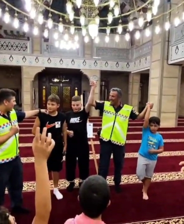 Jandarmadan 15 camide 210 Kur’an kursu öğrencisine trafik eğitimi