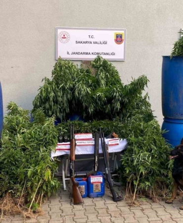 Jandarmadan uyuşturucu ve kaçakçılık operasyonu: 14 tutuklama