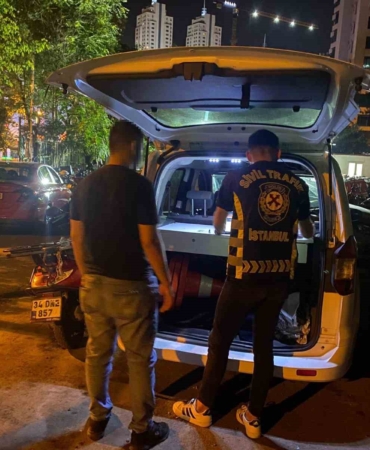 Kaldırımda motosiklet kullanan ehliyetsiz sürücüye ve araç sahibine ceza yağdı