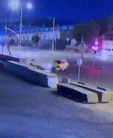 Kavşakta feci kaza güvenlik kamerasında: 1 ölü, 1 yaralı