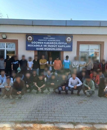 Kırklareli’nde kamyon dolusu kaçak yakalandı