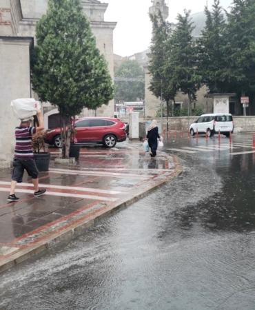 Kırklareli’nde sağanak etkili oldu