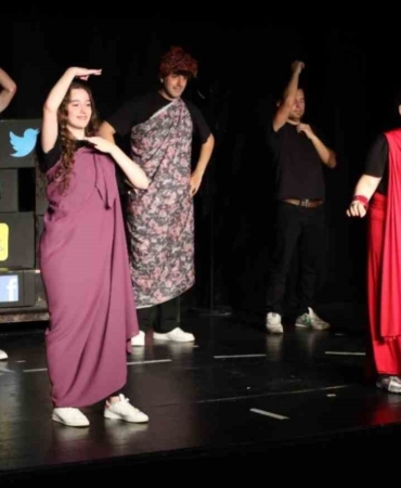 KO-MEK kursiyerlerinden 6 aylık eğitimle muhteşem oyun