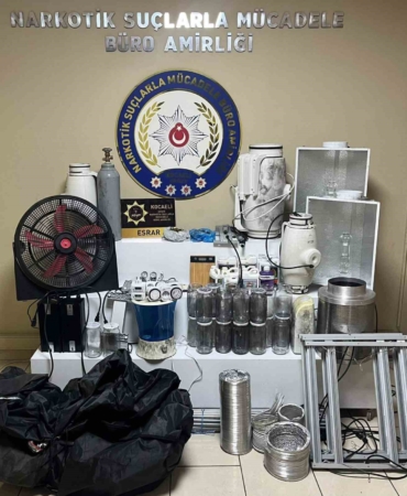 Kocaeli’de uyuşturucu operasyonu: 5 gözaltı