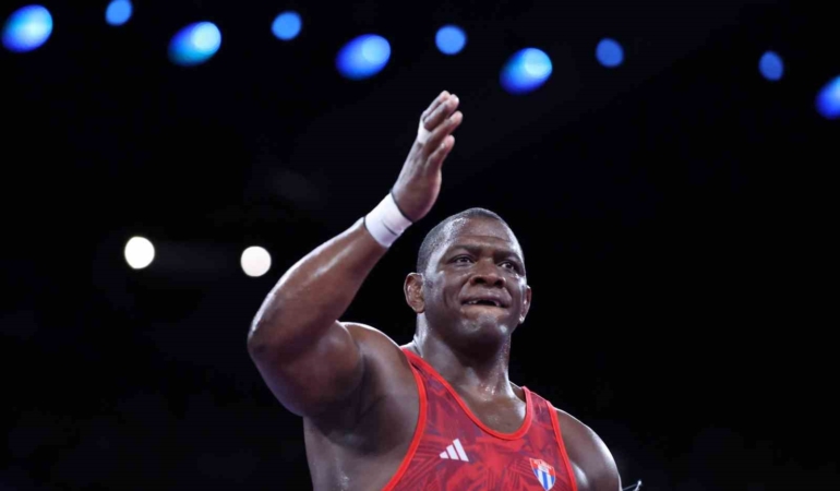 Kübalı güreşçi Mijain Lopez Nunez, 5. kez olimpiyat şampiyonu
