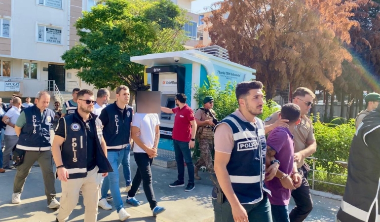 ’Kuyu -15’ operasyonunda 20 tutuklama