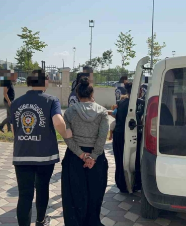 Kuyumcudan 560 bin TL’lik ziynet eşyası çalan hırsızlar yakalandı