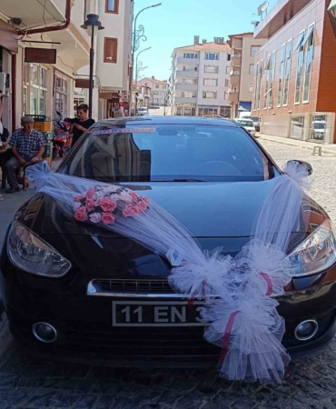 Makam arabası gelin arabası oldu