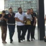 Metrobüs kazasında gözaltına alınan 3 kişi adliyeye sevk edildi