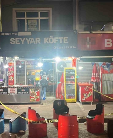 Motosikletli saldırganlar dehşet saçtı: Esnaf vuruldu