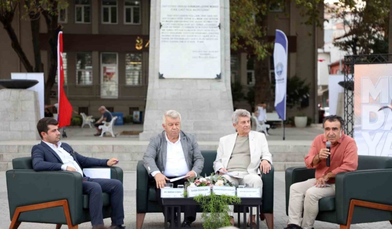 Mudanya’da turizmin geleceği Kitap Fuarı’nda konuşuldu