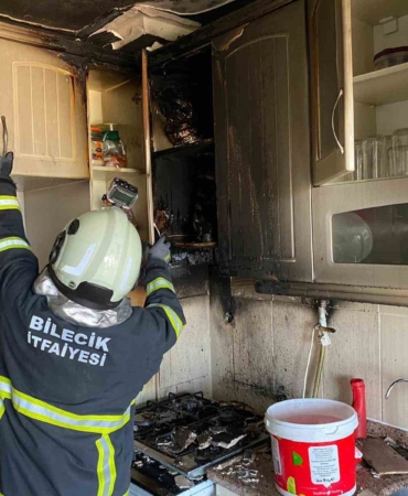 Mutfakta çıkan yangın korkuttu