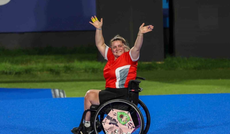 Para okçu Öznur Girdi’den altın madalya