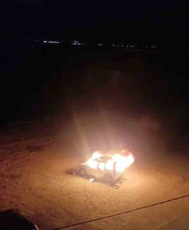 Park halindeki araç alev topuna döndü