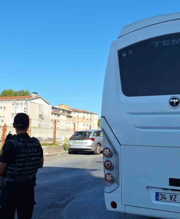 Park sebebiyle tartıştığı baba ve oğlunu öldürdü