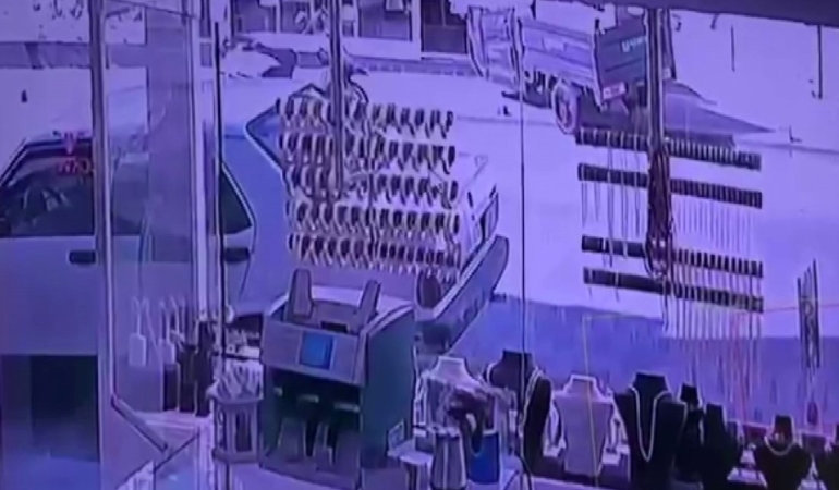 Pendik’te 6 kişinin yaralandığı İETT otobüsü kazasının görüntüleri ortaya çıktı