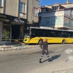 Pendik’te İETT otobüsü kuaför dükkanına daldı: 6 yaralı