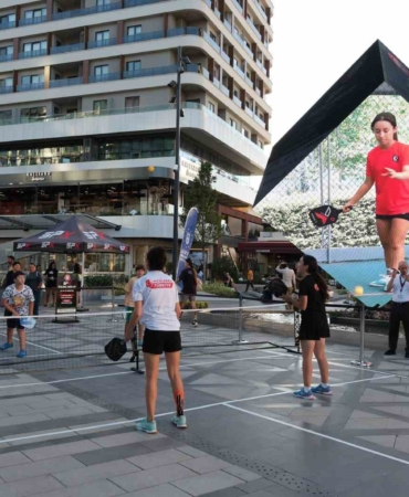 Pickleball Bursa Cup’ta ödüller sahiplerini buldu