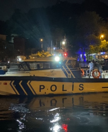 Sarıyer’de 4 kişinin içinde olduğu tekne battı: 3 kişi ve 1 köpek yüzerek kurtuldu, 1 kişi kayıp