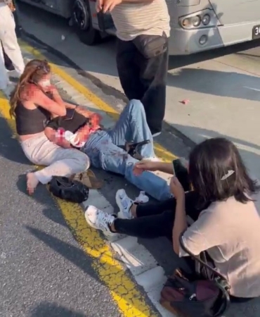 Sefaköy’de metrobüs kazası sonrası yaşanan can pazarı kamerada