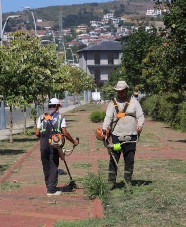 Serdivan’da yaz bakımı devam ediyor